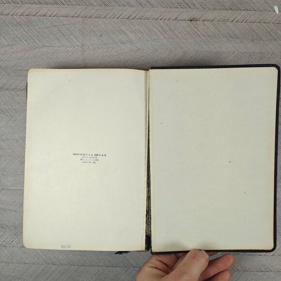 Vintage New Catholic Holy Bible Illustrated Black Leather Gold-Edged Indexed - Picture 13 of 16